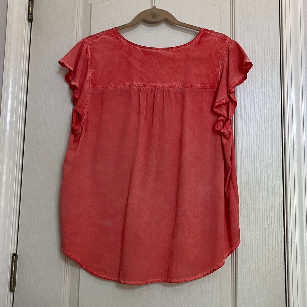 Peach blouse - Picture 10 of 10